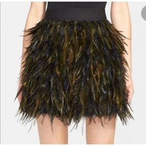 Alice + Olivia Feather Mini Skirt Sz US0 Camo Colors Party Cool Girl $500 MSRP